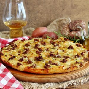 Pizza Patate e Salsiccia